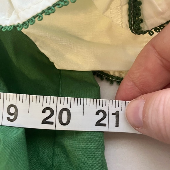 Entro Green Blouse with Cream Ruffle Sleeves - Picture 5 of 7